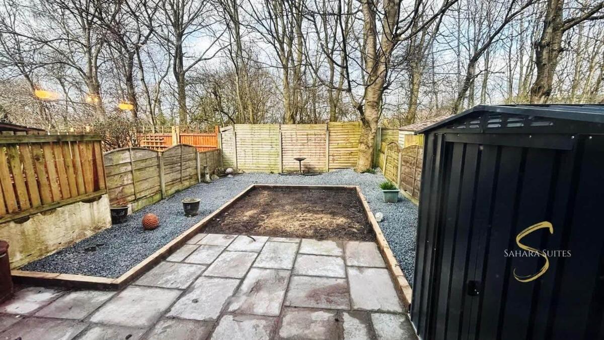 Stylish 2Bed - Manchester - Free Parking Hyde Exteriör bild