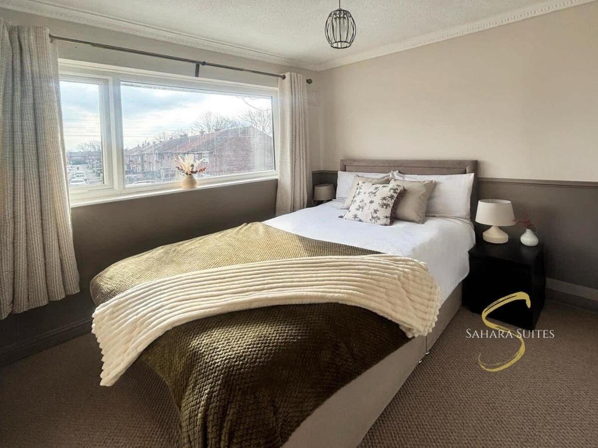 Stylish 2Bed - Manchester - Free Parking Hyde Exteriör bild